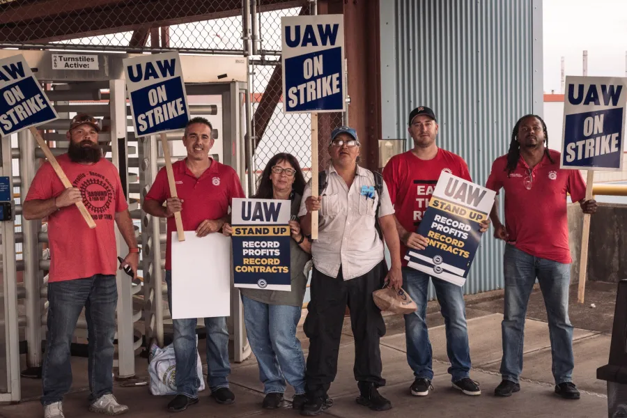 UAW Local 1853 on strike